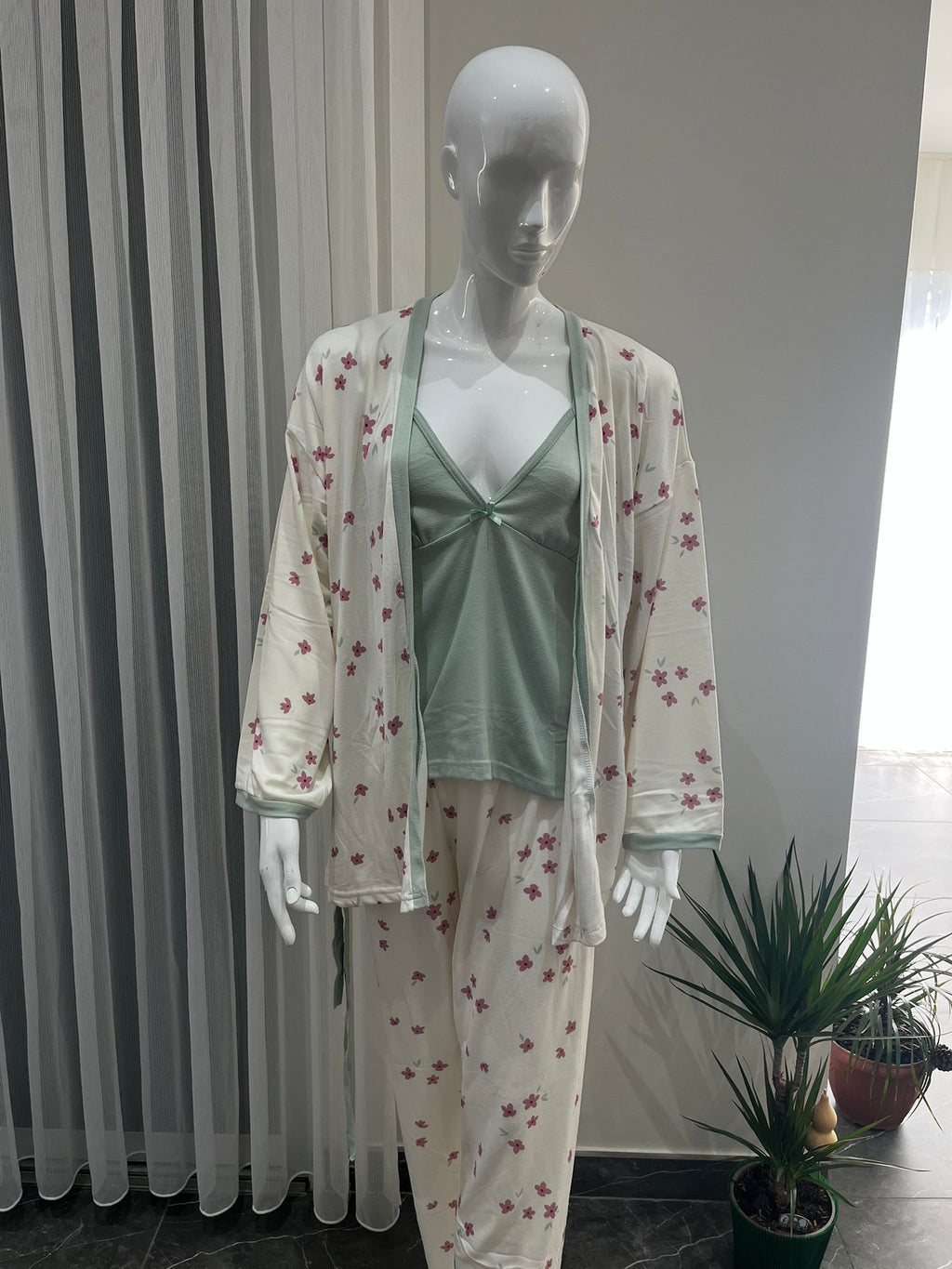 Pyjama Femme - 14401-10 - 3 pièces motif fleur